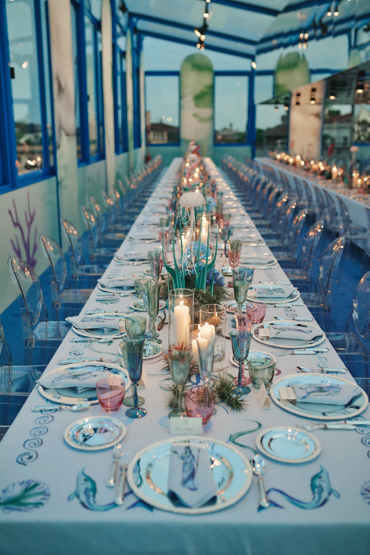 Centro de Gala del Caviar Italiano “Aquae Mirabiles” de Buccellati – SUPERFICIE